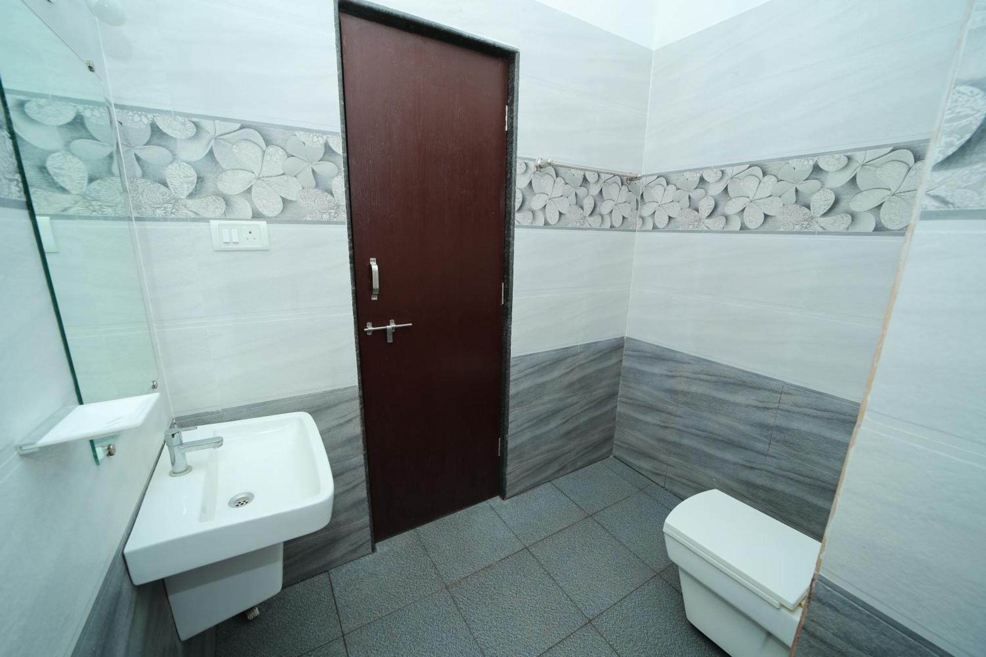 Hotel Radhma Residency Udupi Exterior foto